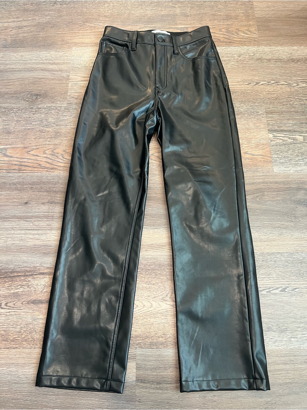 Abercrombie High Rise 90s Relaxed Vegan Leather Pants Black Women’s 27 4 Short - Picture 4 of 11